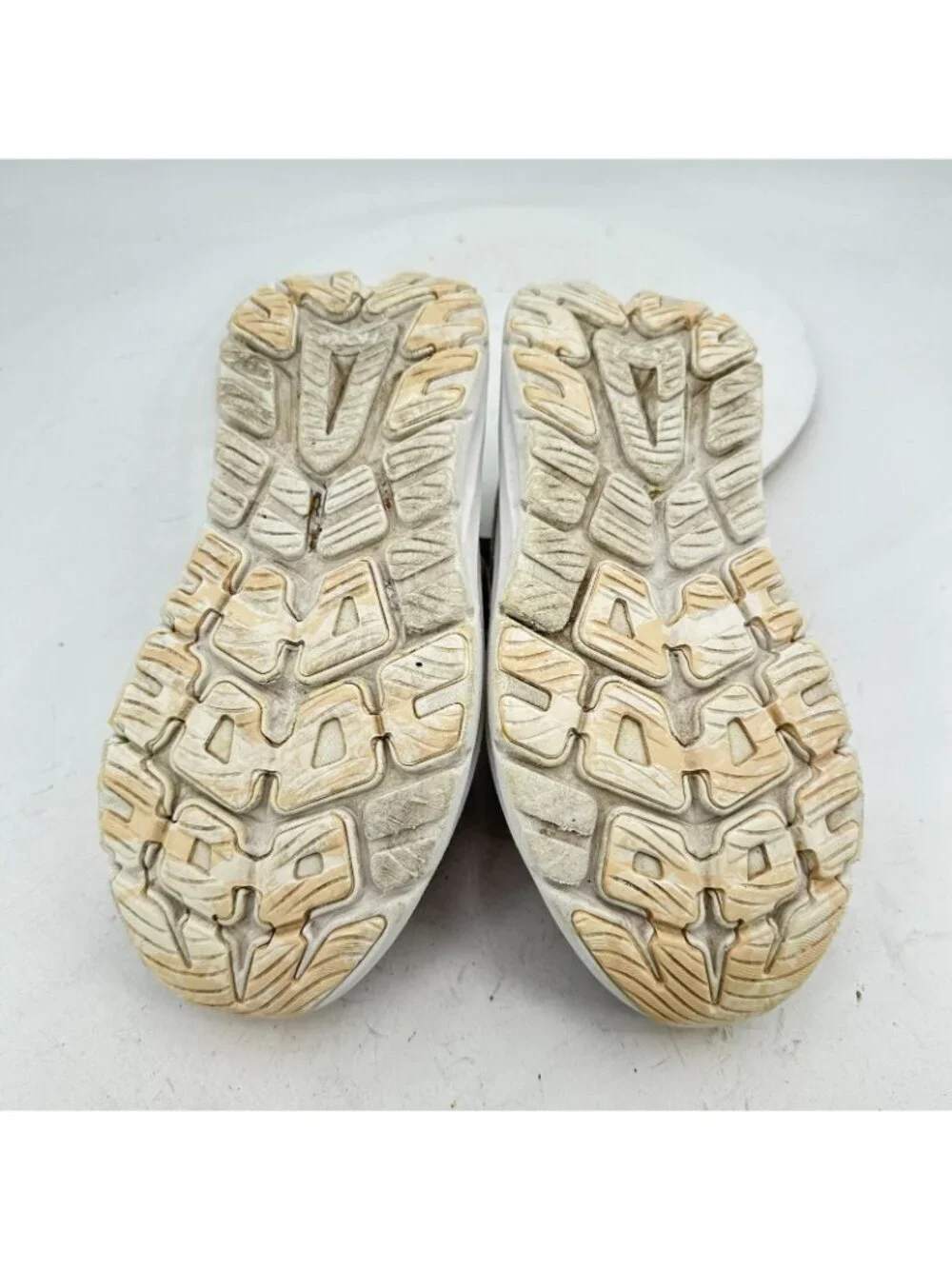Hoka One One hoka one